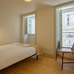 Castelo Superior Two Bedroom By Les Deux Mariettes