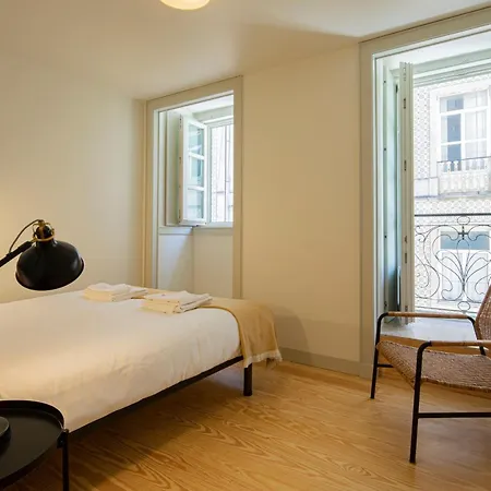 Castelo Superior Two Bedroom By Les Deux Mariettes 公寓 *