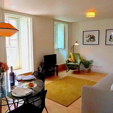 Apartment Castelo Superior Two Bedroom By Les Deux Mariettes *