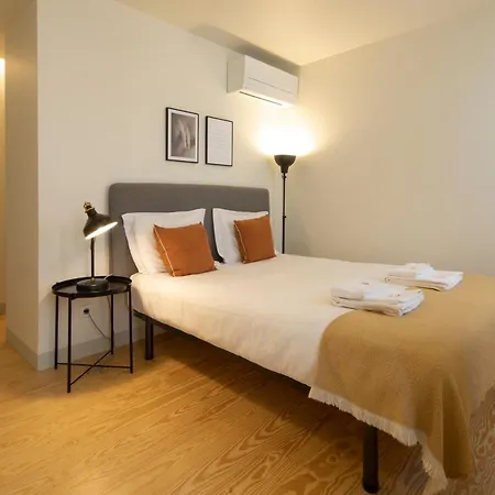 Castelo Superior Two Bedroom By Les Deux Mariettes 公寓