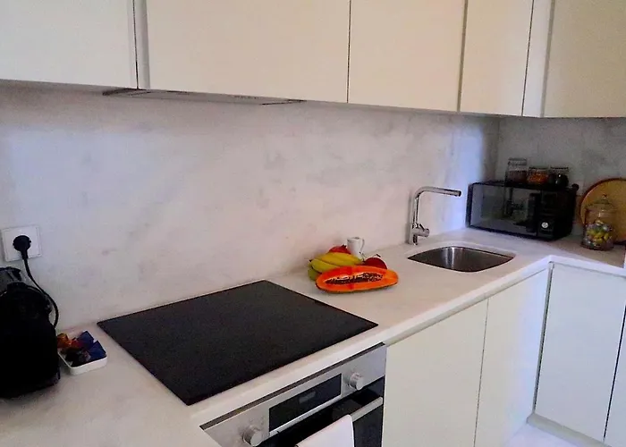 Castelo Superior Two Bedroom By Les Deux Mariettes Διαμέρισμα *