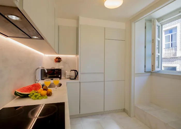 شقة Castelo Superior Two Bedroom By Les Deux Mariettes Lisboa